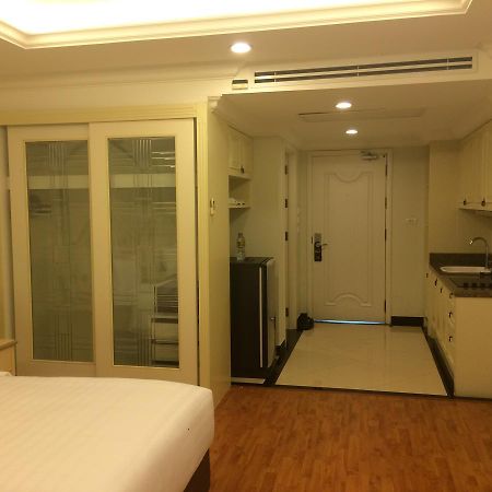 Lk Noble Suite Pattaya Buitenkant foto