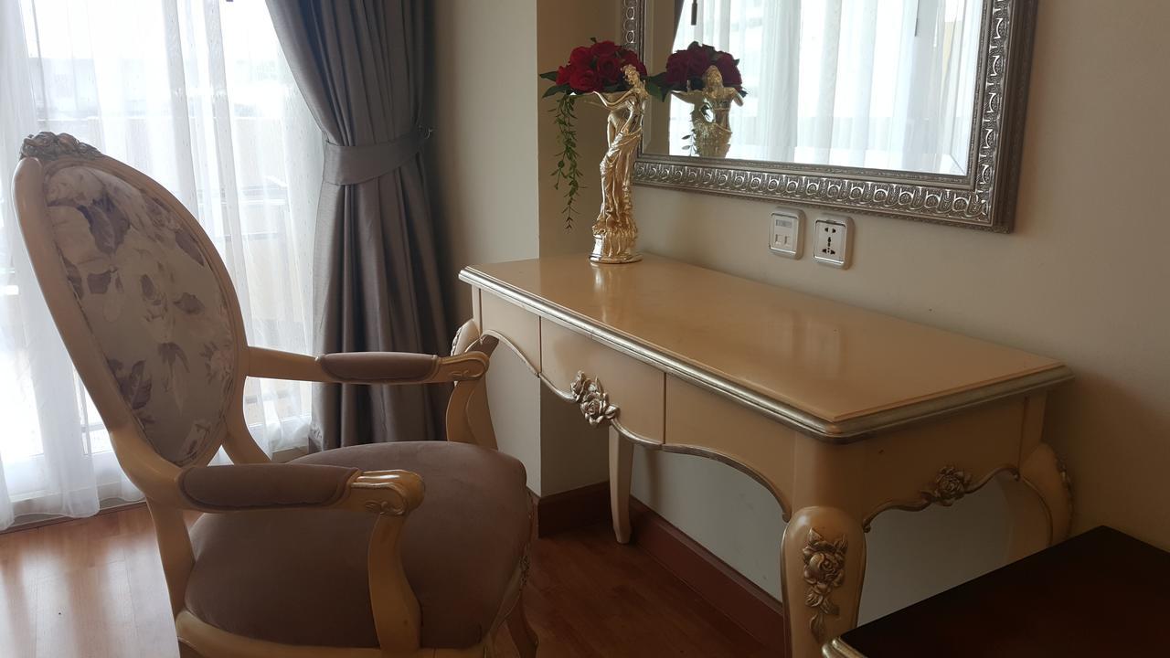 Lk Noble Suite Pattaya Buitenkant foto