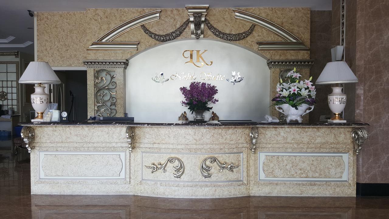 Lk Noble Suite Pattaya Buitenkant foto